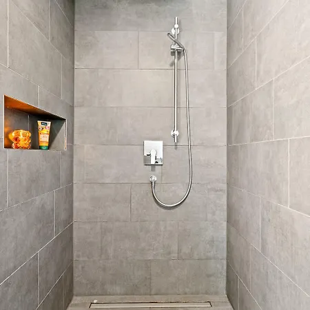 Seezeit Maisonette In Direkter Seenaehe Apartmán